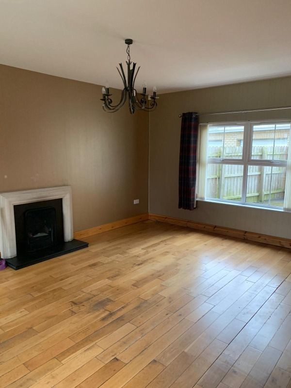 6 Chestnut Hall Drive