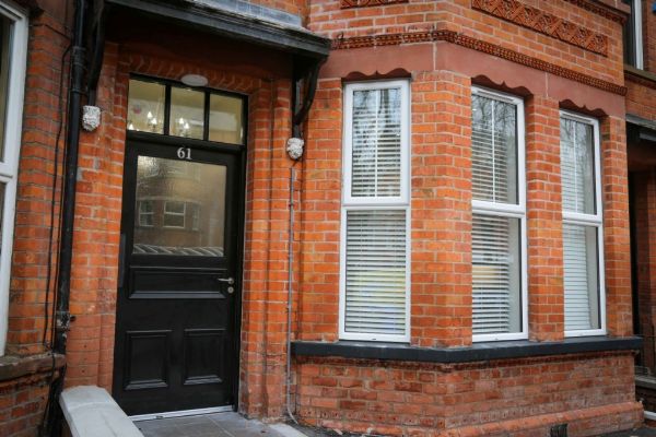 Apt 1, 61 Eglantine Avenue