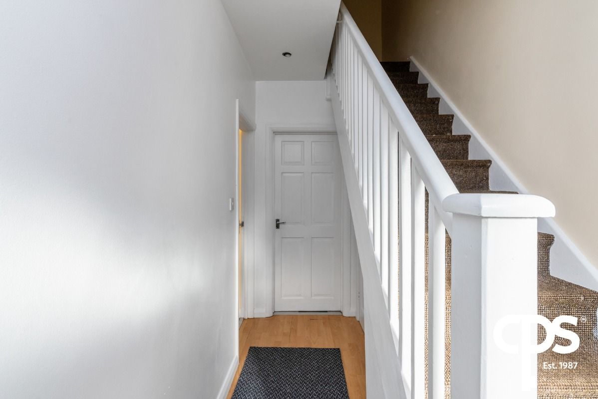 7 Alexander Avenue 7 Alexander Avenue