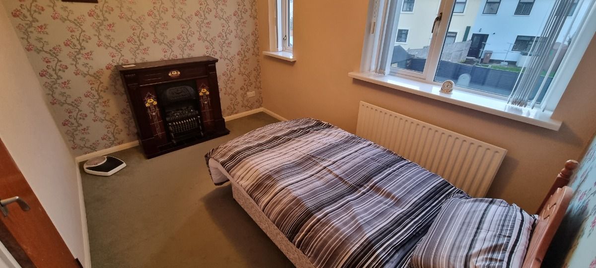 25 Hillmount Gardens 25 Hillmount Gardens