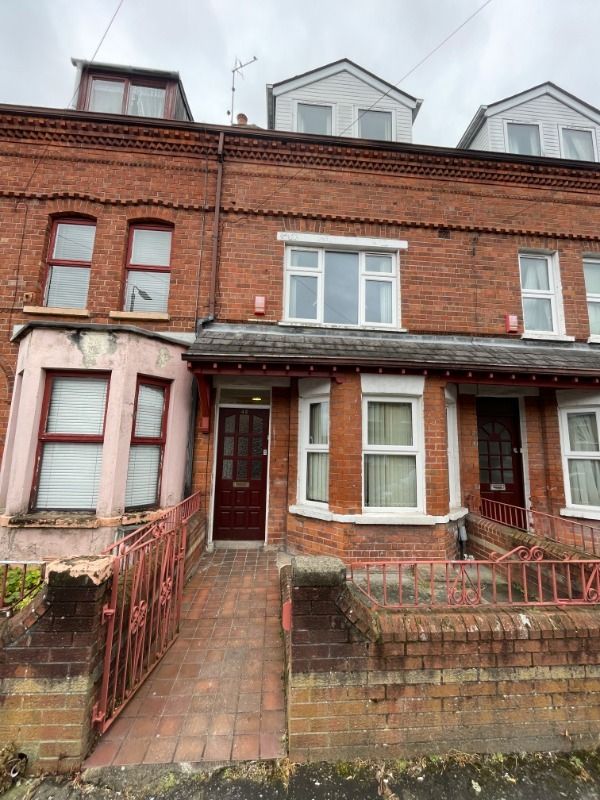 42 Ava Street