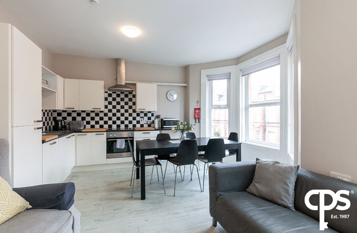 28 Wellesley Avenue (Planning For Short Term Lets) 28 Wellesley Avenue (Planning For Short Term Lets)
