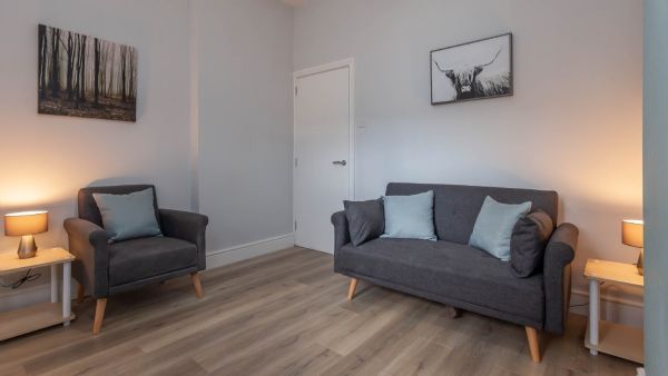 Apt 1, 45 Camden Street