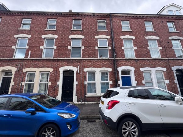 32 Lawrence Street