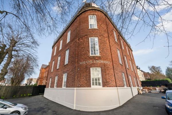Apartment 6, Malone Exchange Building