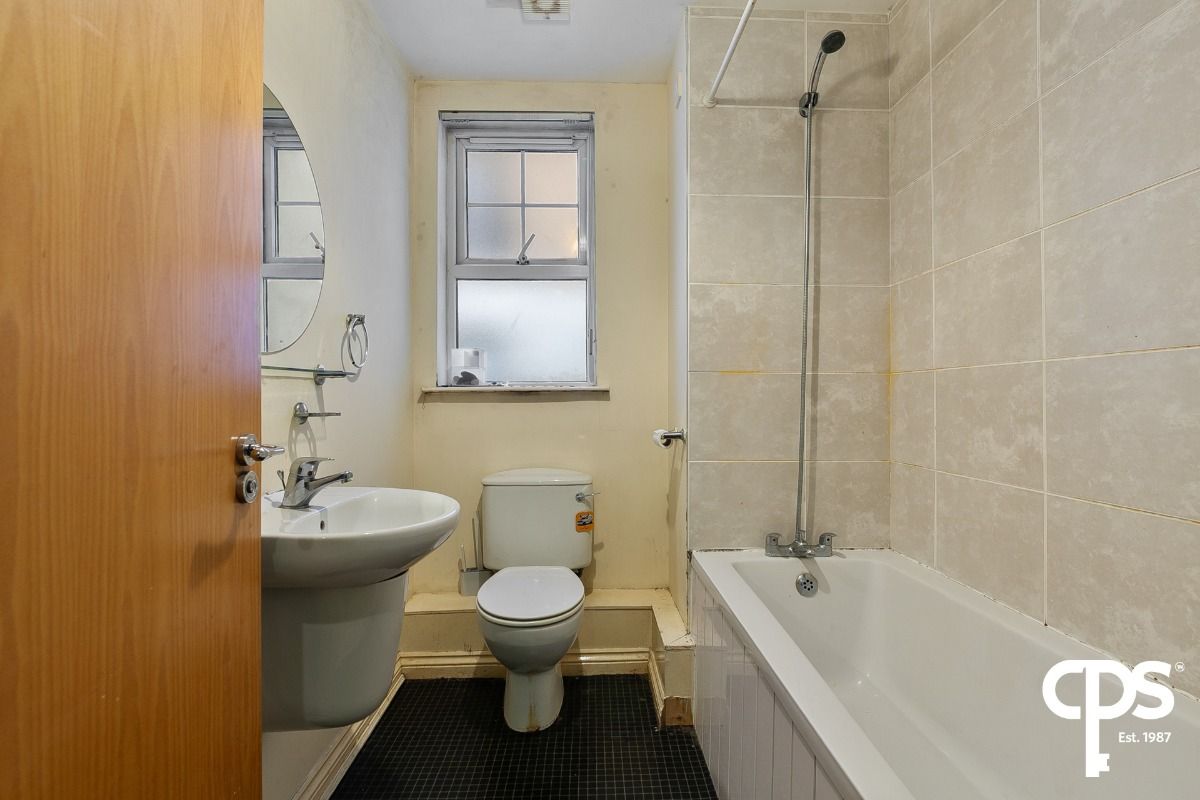 Apt 75 Bass Buildings