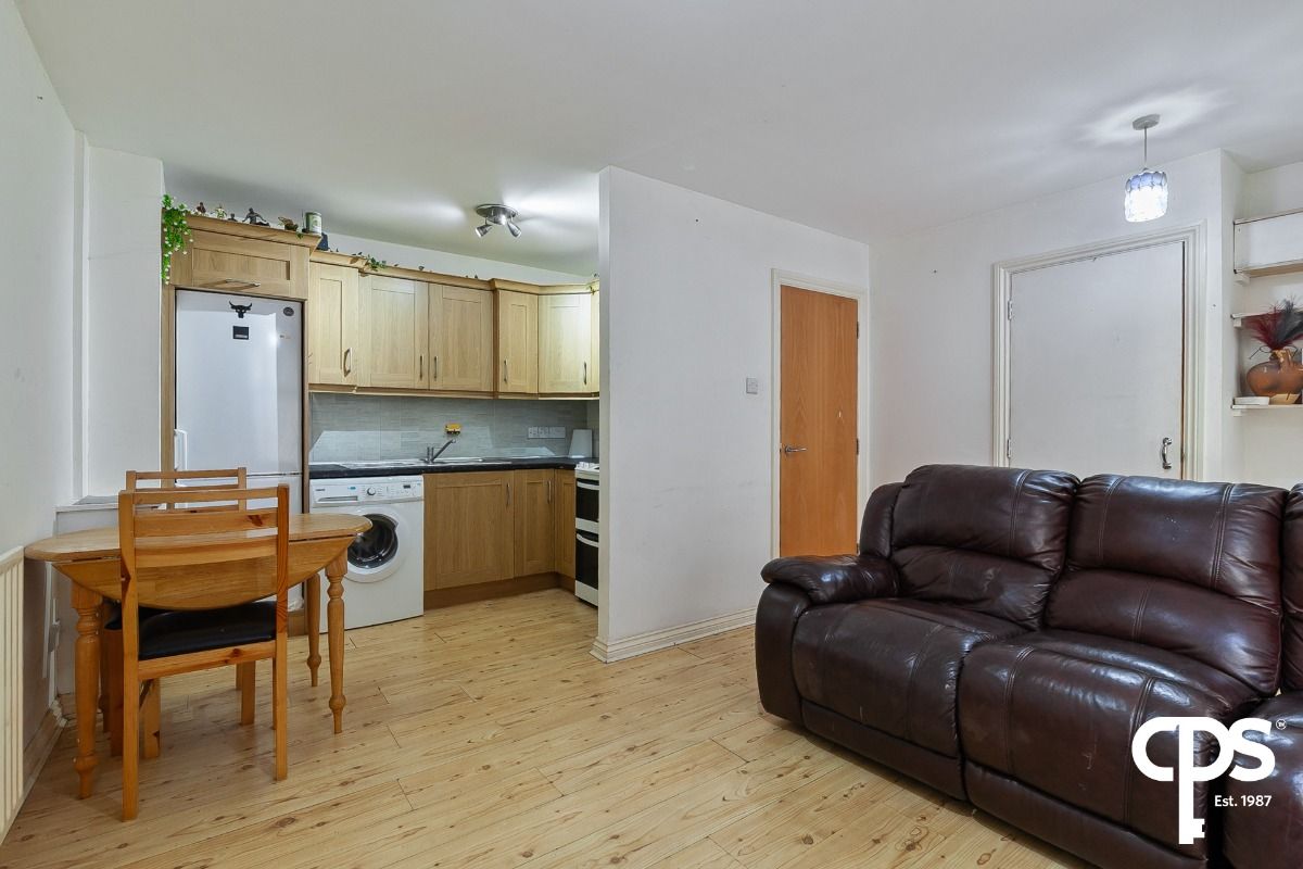 Apt 75 Bass Buildings