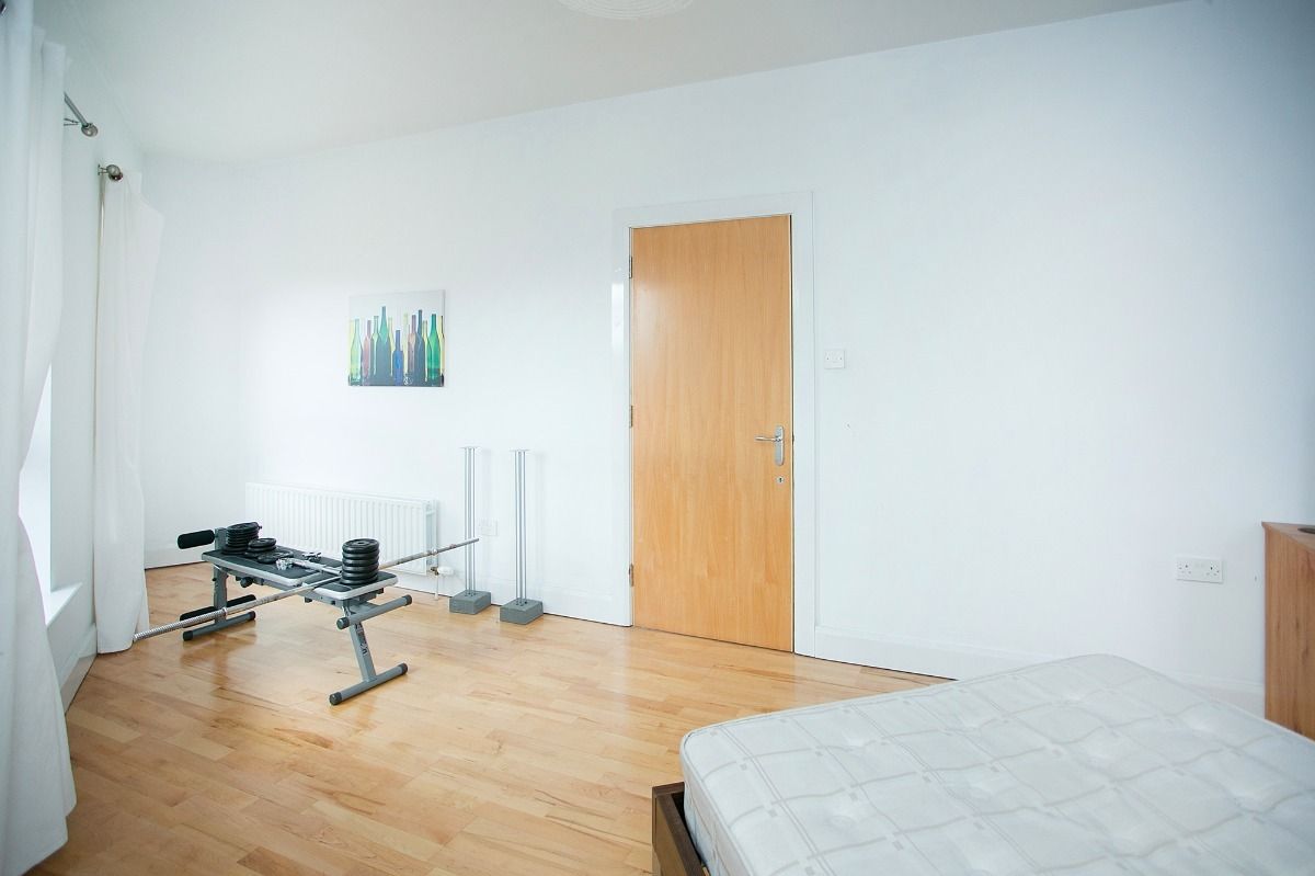 E.4.1 Whitehall Square Penthouse, Lisburn Road E.4.1 Whitehall Square Penthouse, Lisburn Road