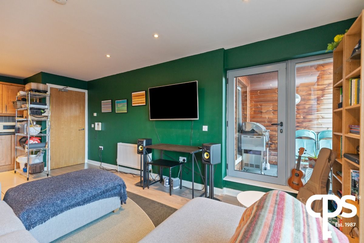 Apartment 15 Lesley Central. 109/115 Shankill Road