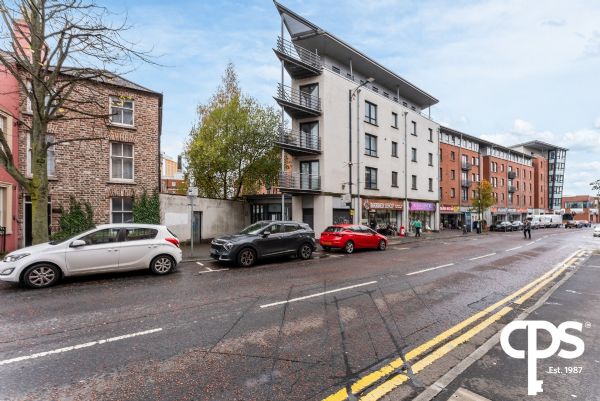 Apt E1.2 Whitehall Square