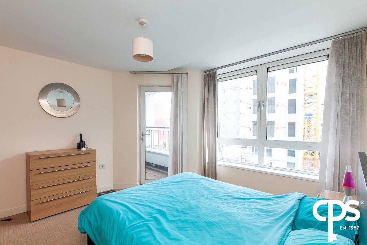 Apt 12 Shaftesbury Court
