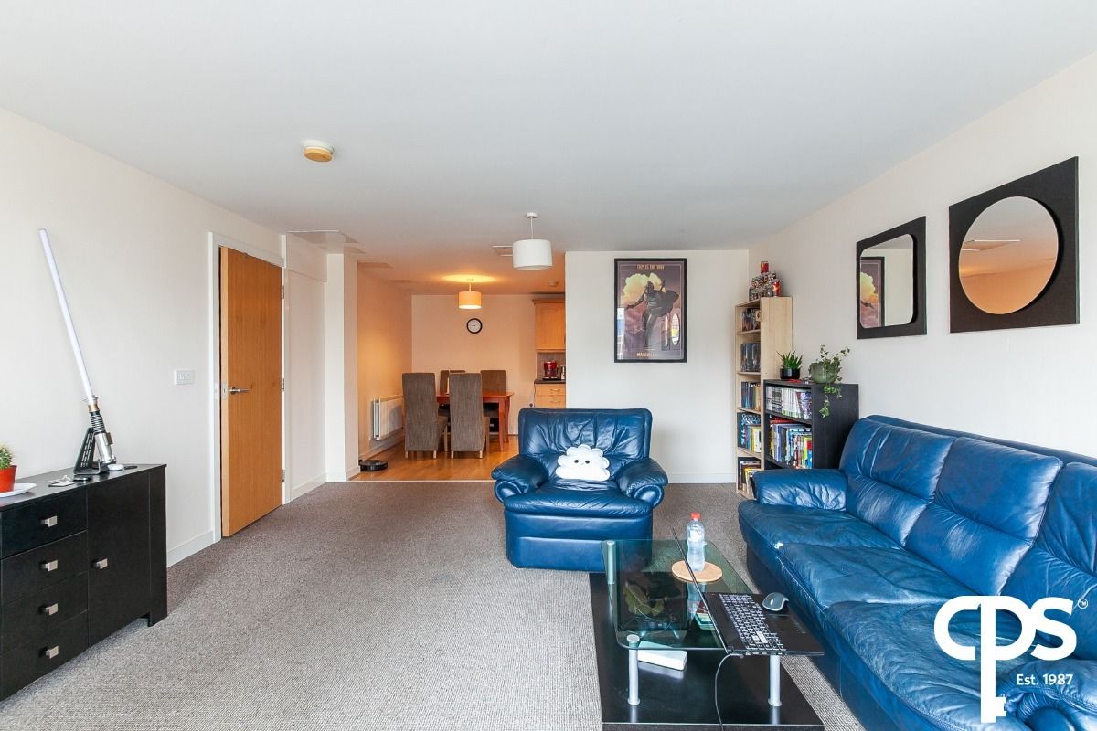 Apt 12 Shaftesbury Court