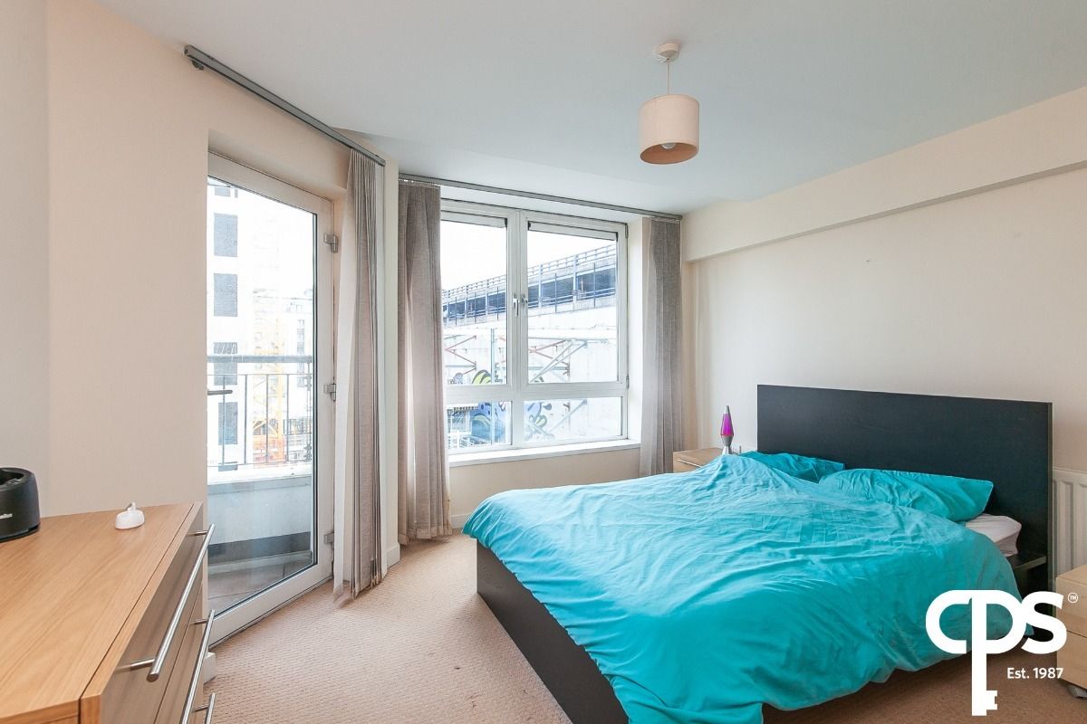 Apt 12 Shaftesbury Court