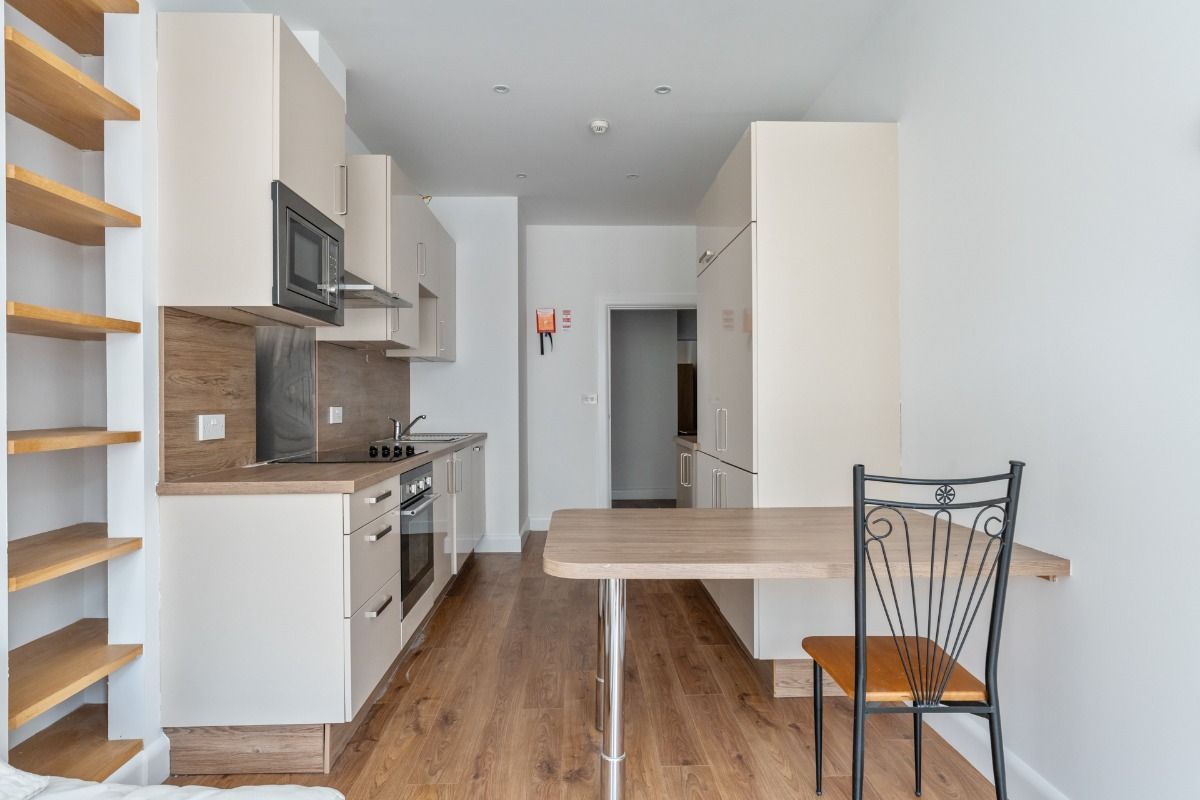 Apt 1, 89 Malone Avenue