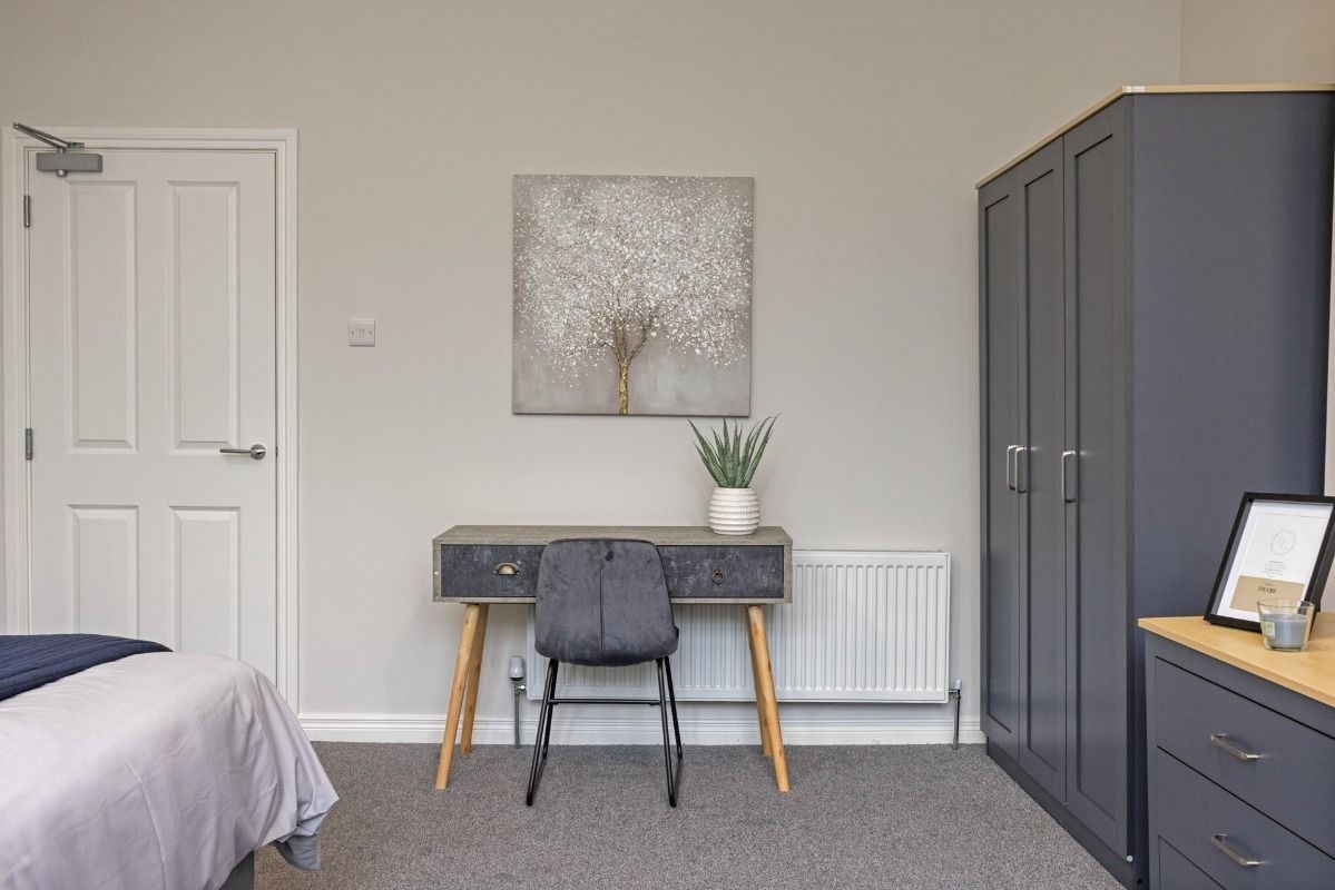 Apartment 4 24 Wellington Park