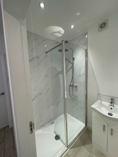 Apartment 1, 6 Eglantine Gardens