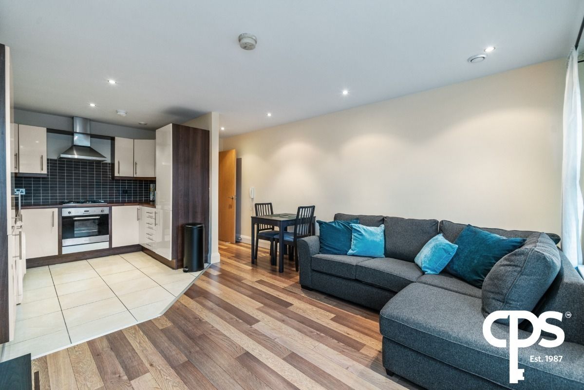 Apt 36 Woodlands Manor