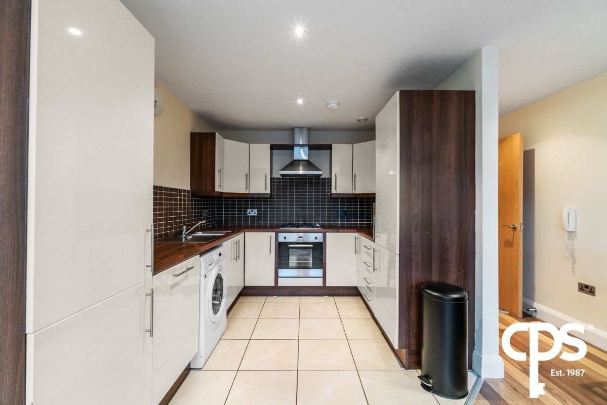 Apt 36 Woodlands Manor