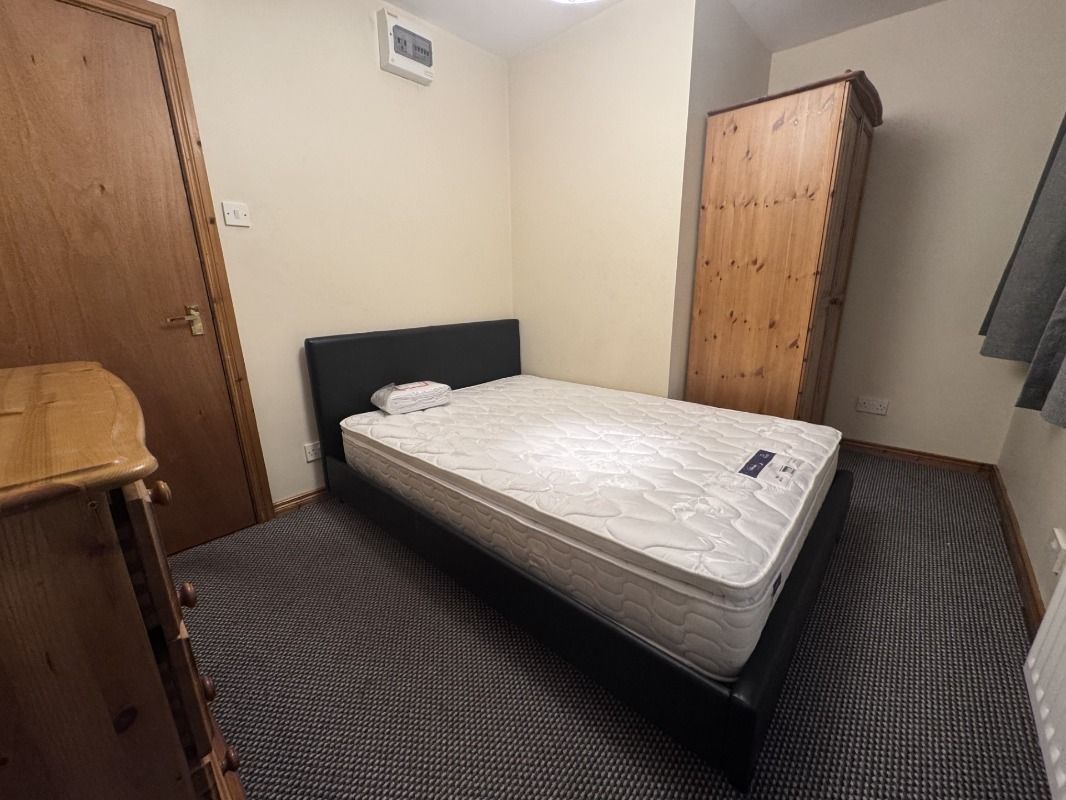 Unit 3, 9 malone Road