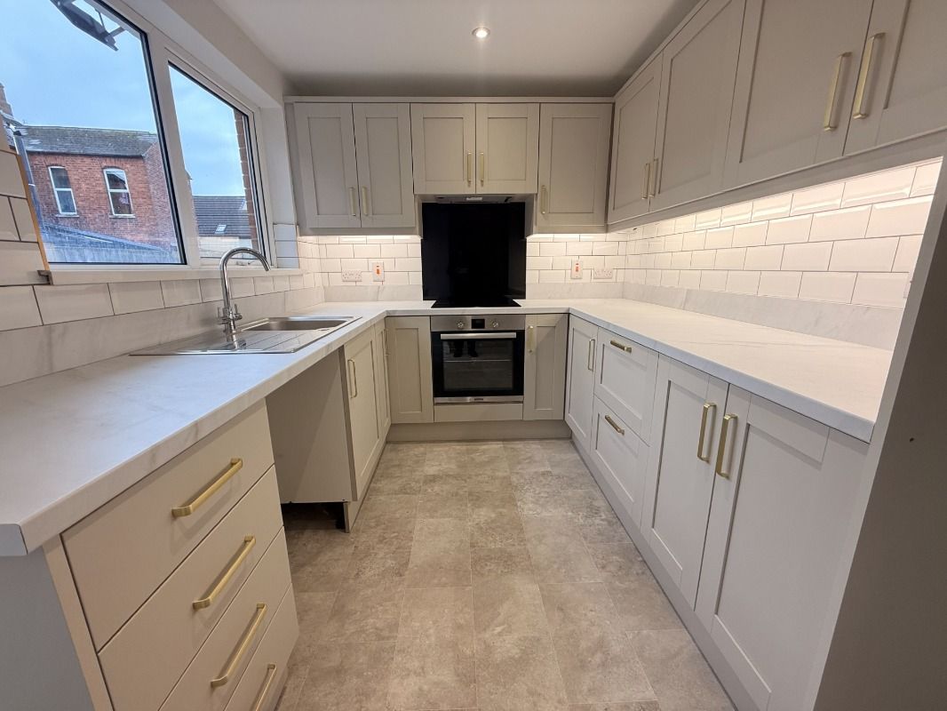 66 Connsbrook Avenue