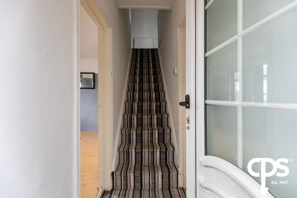 72 Joanmount Gardens