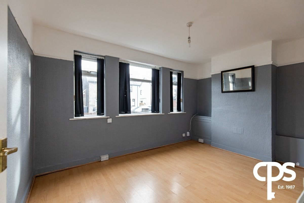 72 Joanmount Gardens