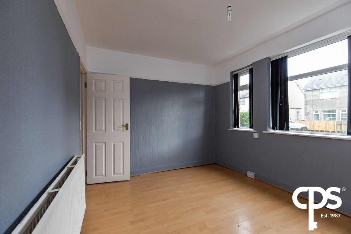 72 Joanmount Gardens