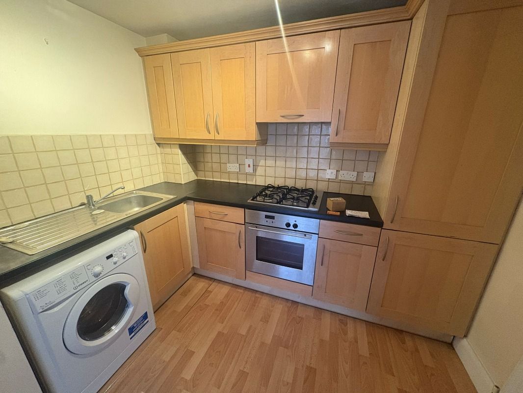 C3.1 Whitehall Square