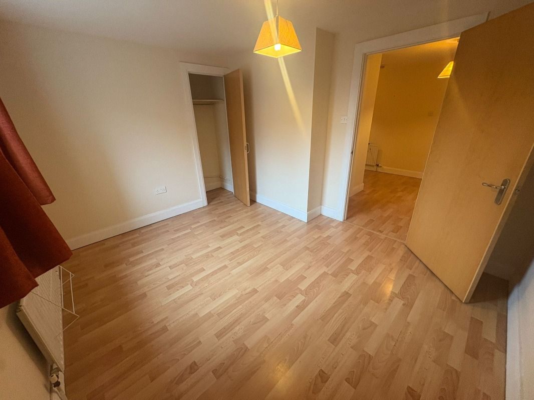 C3.1 Whitehall Square