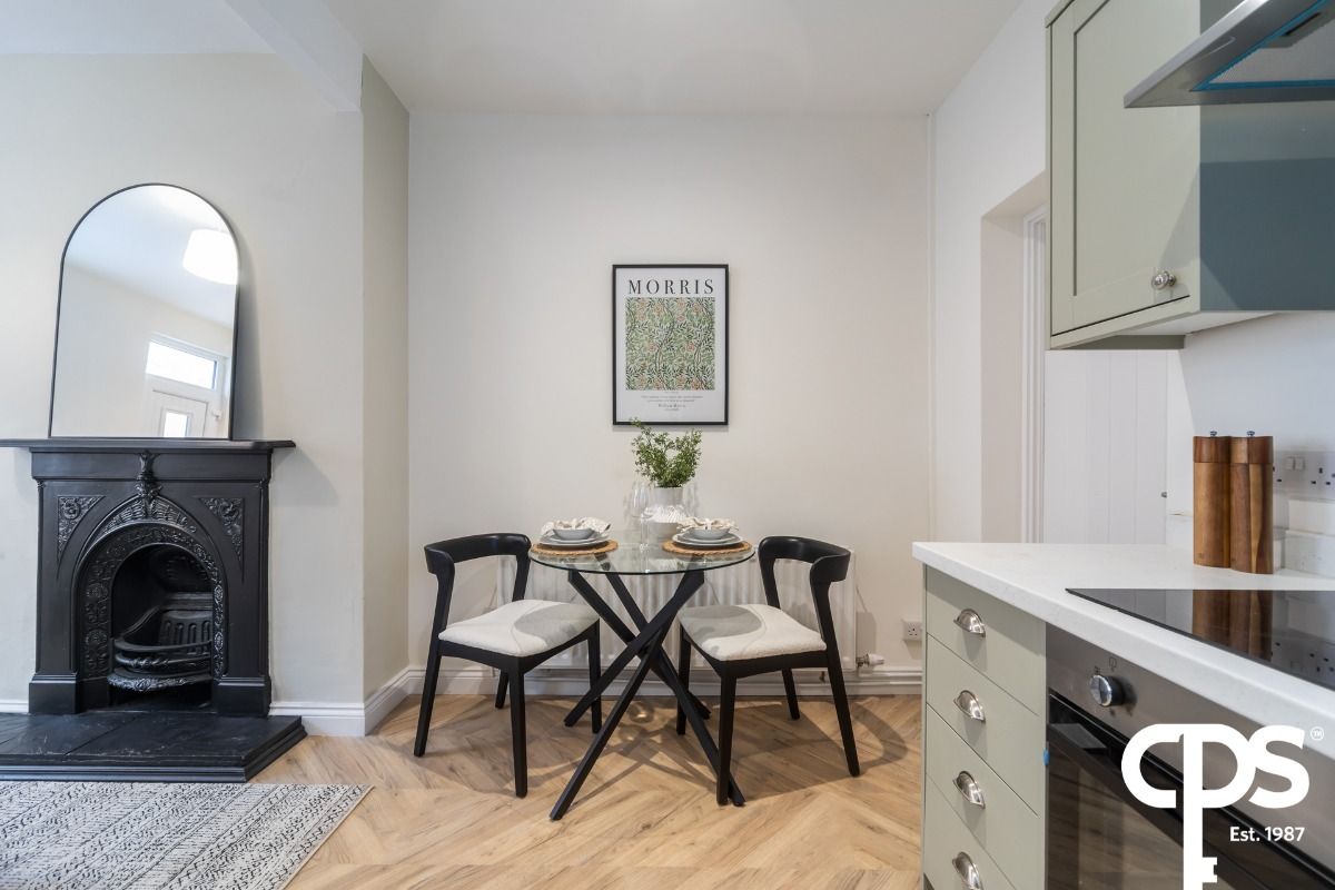 21 Edenderry Village