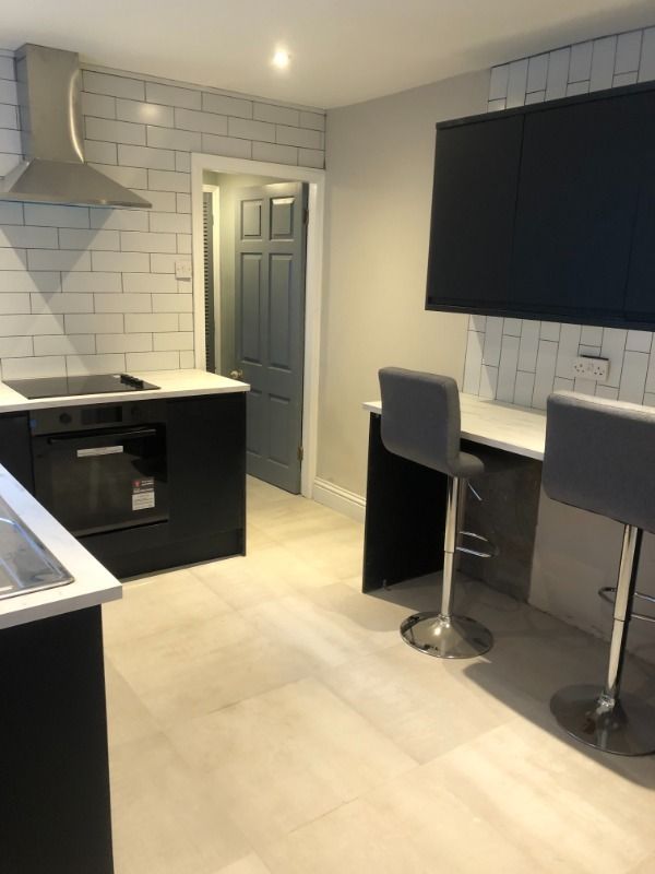 Apt 1, 94 Wellesley Avenue