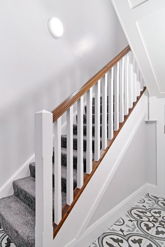 Apt 2,8 Newington Street