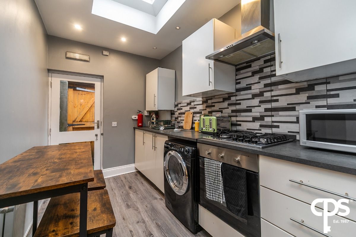 11 College Place North