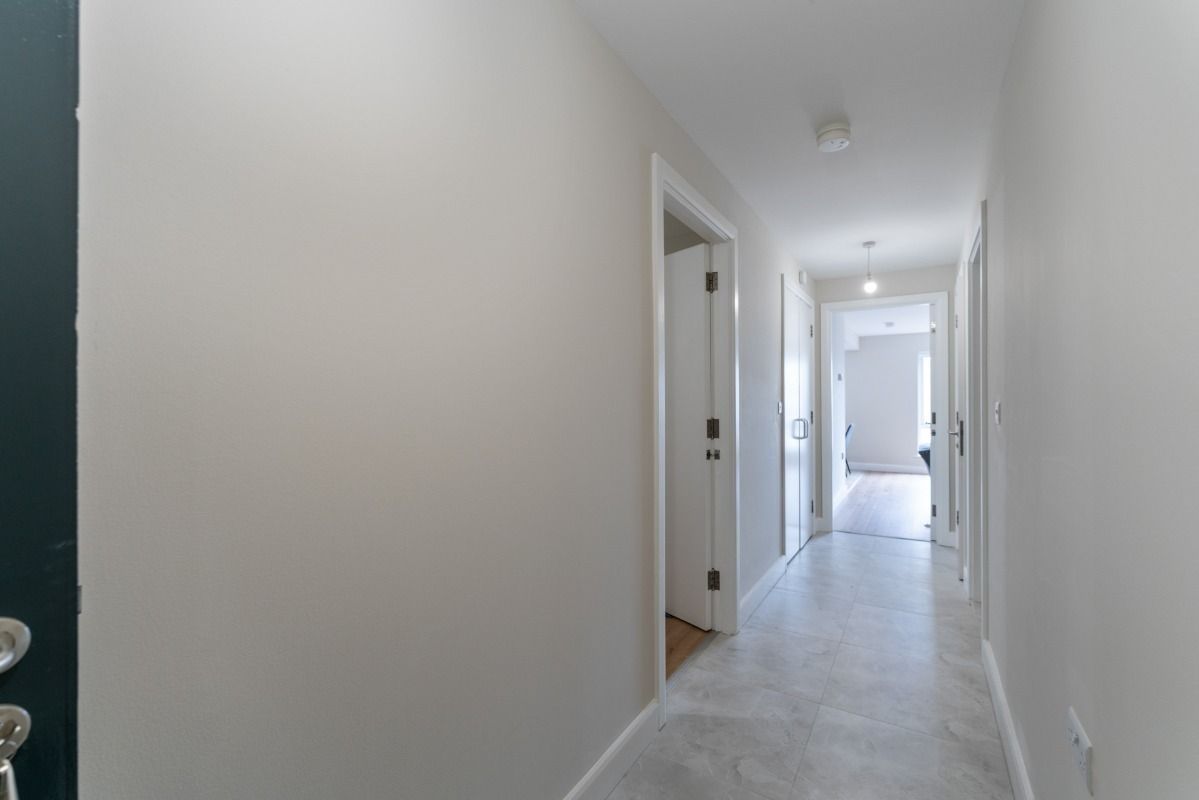 301 College Court Central