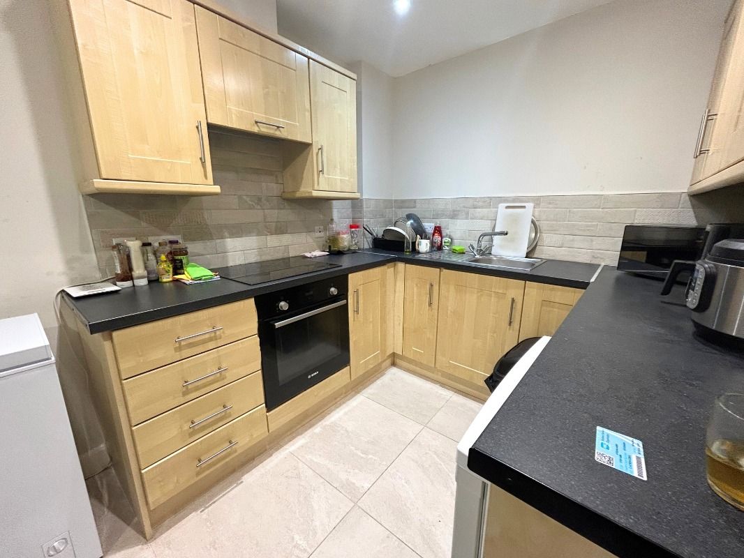 301 College Court Central