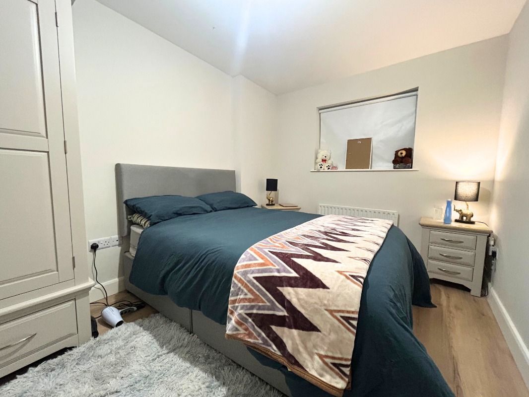 301 College Court Central