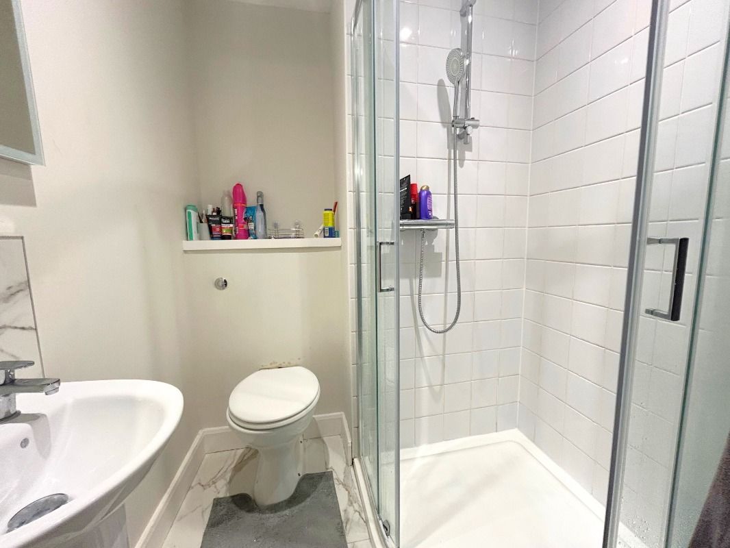 301 College Court Central