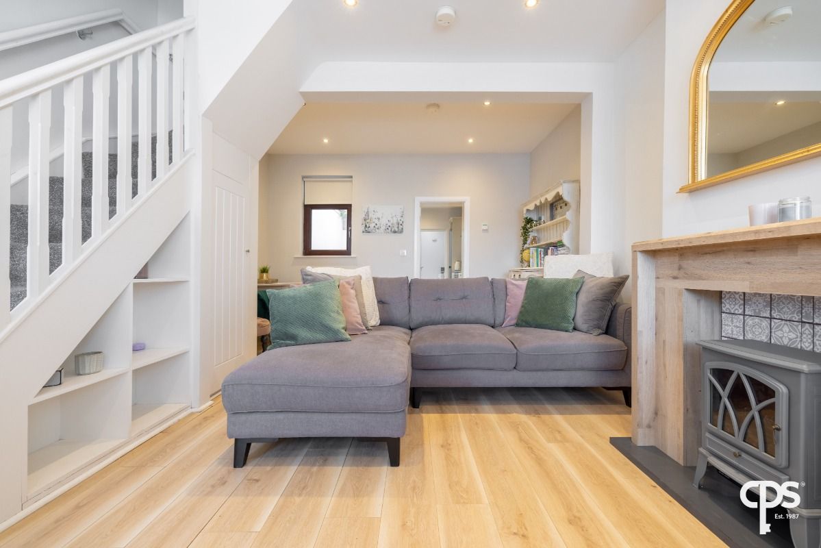 11 Northbrook Street