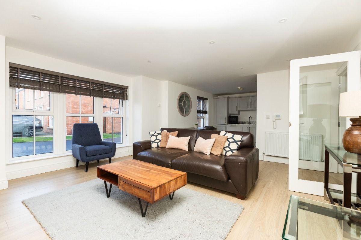 Apt 1, 15 Ballantine Square