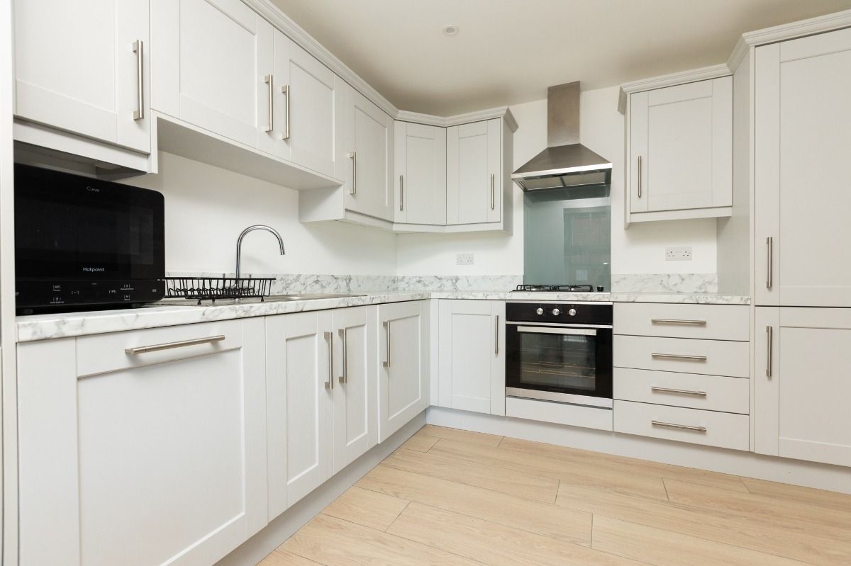 Apt 1, 15 Ballantine Square