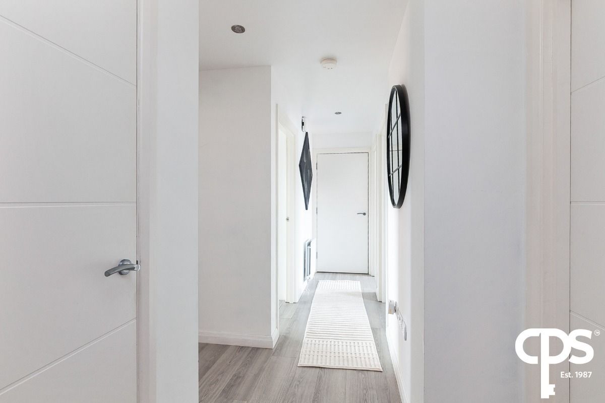 Apt 7, 32 Gardiner Street