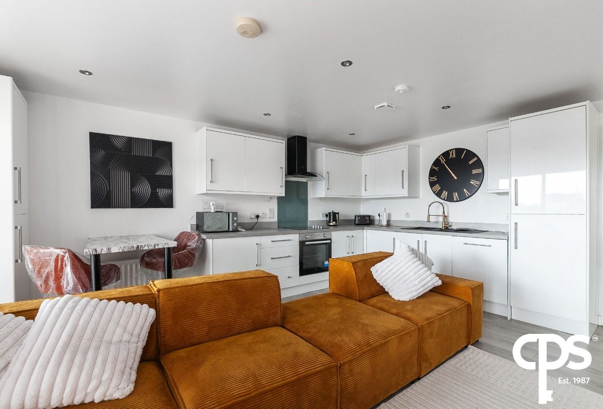 Apt 7, 32 Gardiner Street