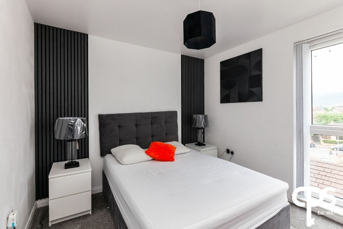 Apt 7, 32 Gardiner Street