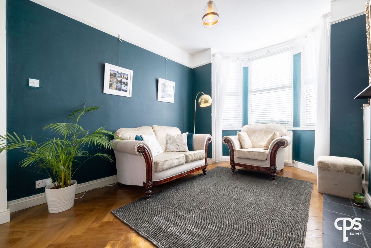 99 Ulsterville Gardens