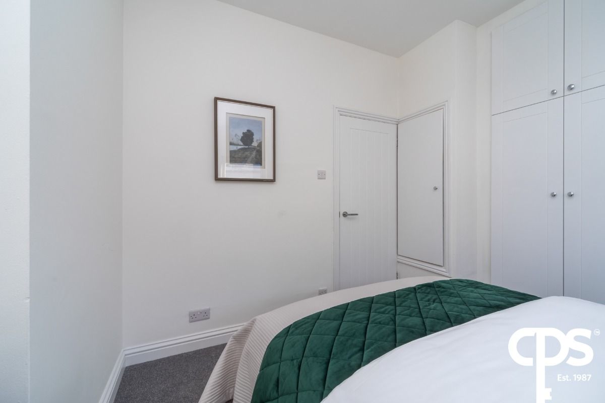 21 Edenderry Village