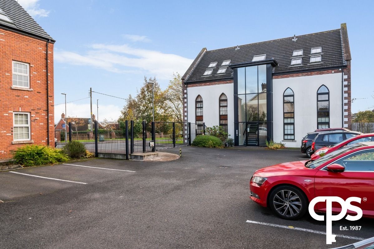 Apartment 10 Old Church Square