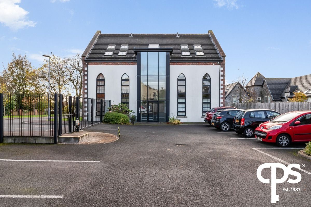 Apartment 10 Old Church Square