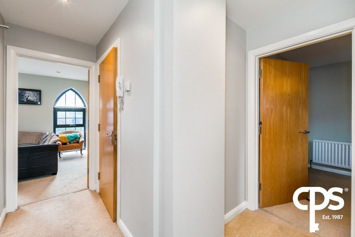 Apartment 10 Old Church Square