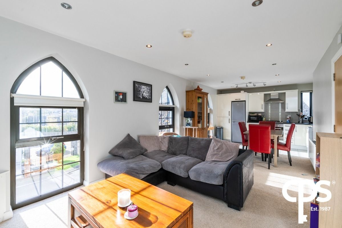 Apartment 10 Old Church Square