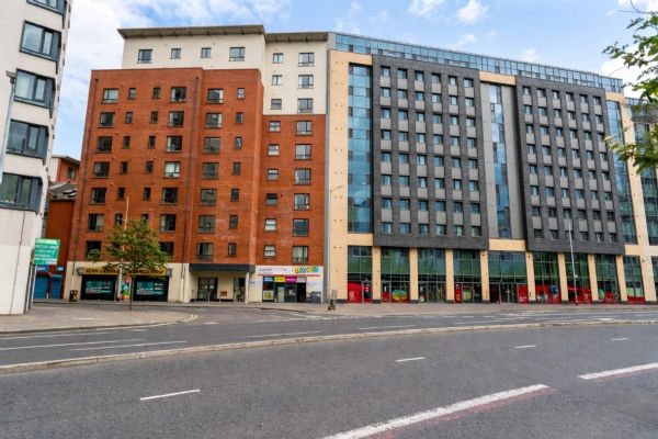 302 College Court Central